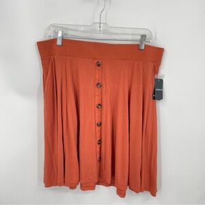 NWT Torrid Super Soft mini Skirt - Size 1X 14/16 Auburn orange button front
